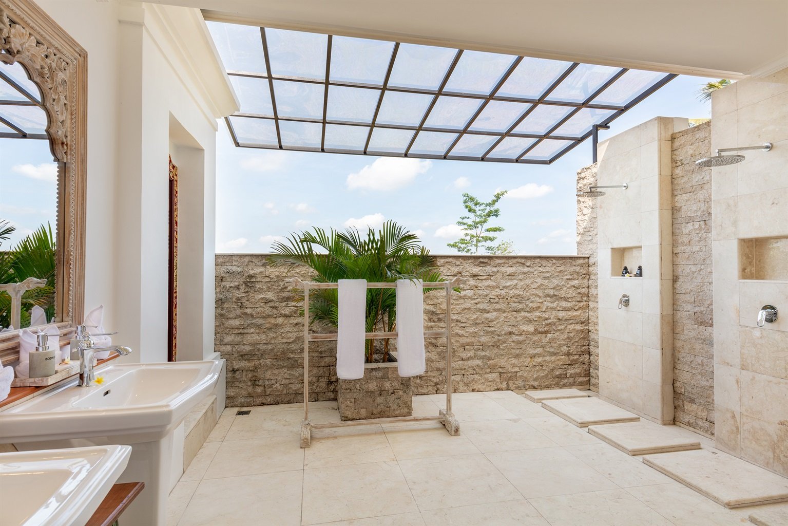 3609dbc7 e7ef 40a2 87c9 9c7fa8047a63